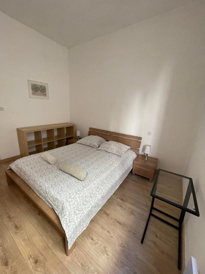 Cosy Nid Douillet Au Coeur Du Centre Ville De بيربينيو المظهر الخارجي الصورة